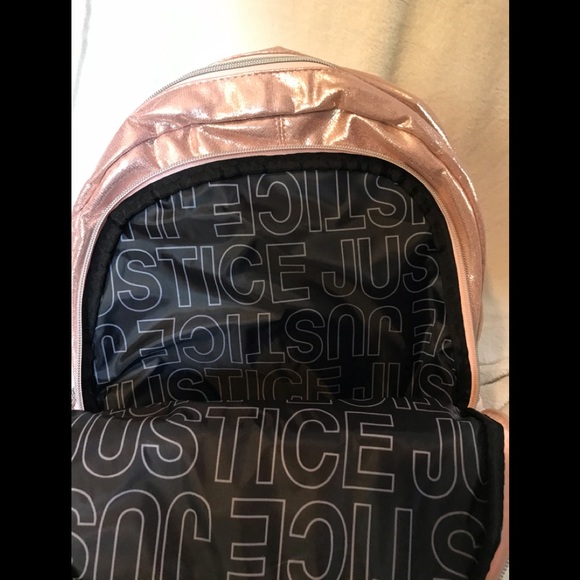 Backpack - Picture 8 of 9